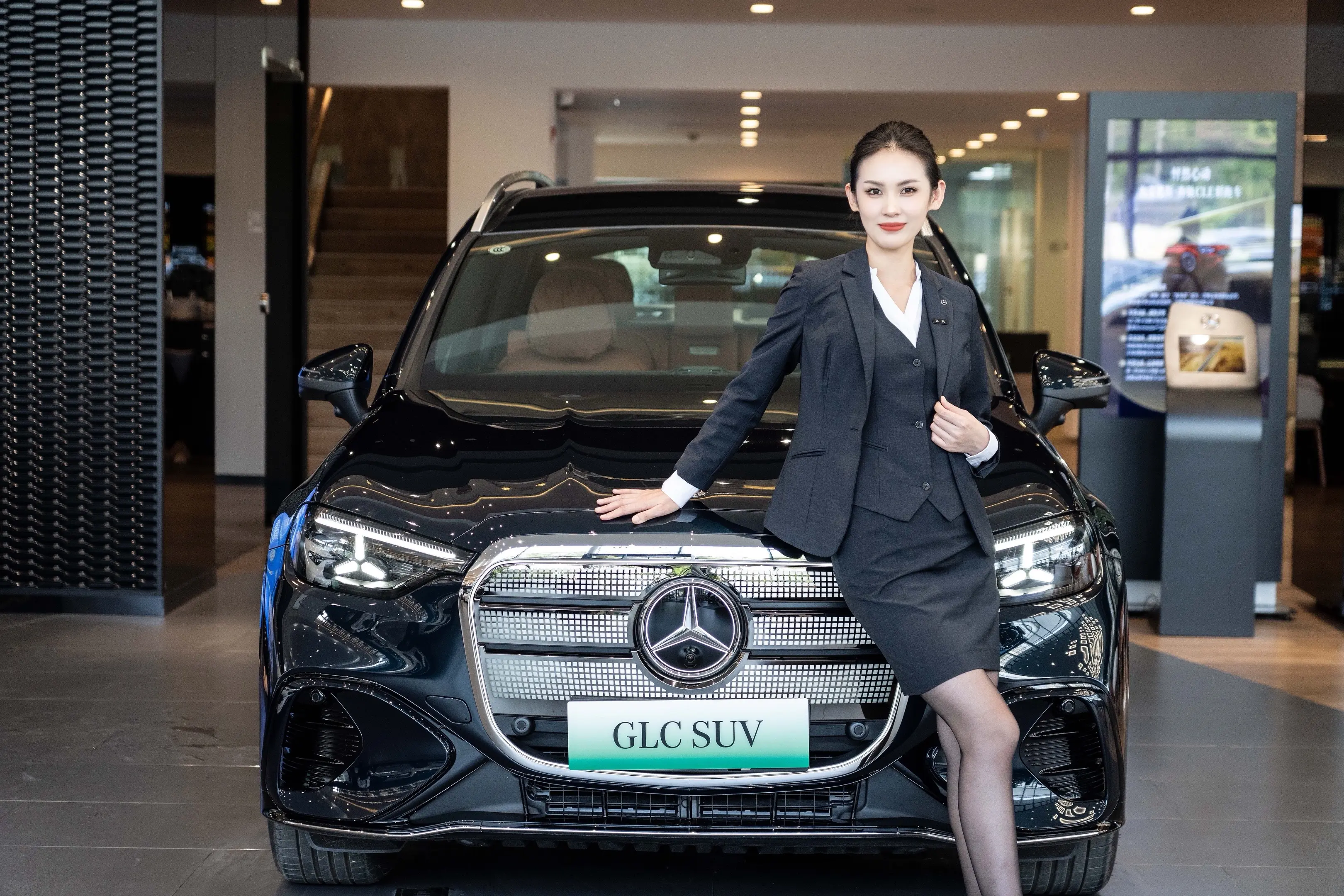 广西首台纯电GLC以到店，南宁冠星奔驰！