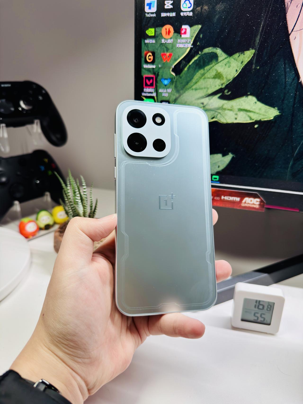 用了半个月一加Turbo6，越用越无法自拔1、9000mAh的冰川大电池感受