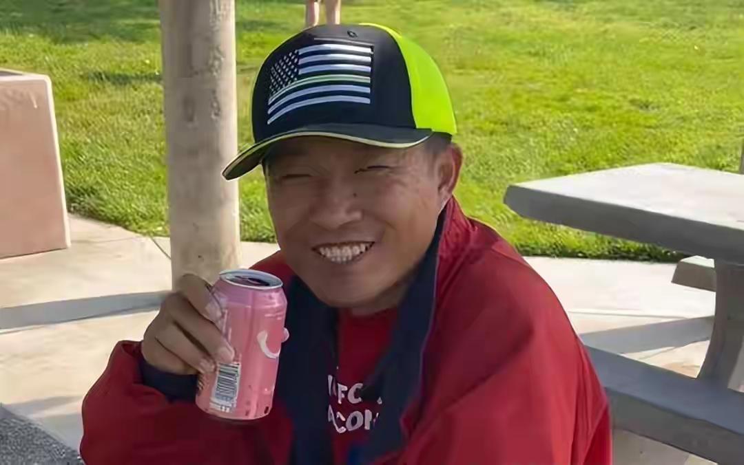 有人说，如果美国真的像专家说得这样，那么为什么每年还有这么多人跑去润美国？其实