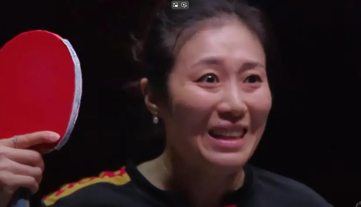 老将韩影输给王曼昱，接受采访时说：王曼昱打得太好了！当冠军理所当然！刚说完，突然