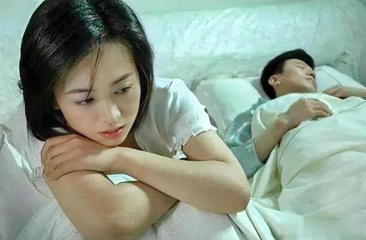 结婚10年，最怕老公什么？几乎所有结婚10年以上的夫妻，女人都会害怕老公做的