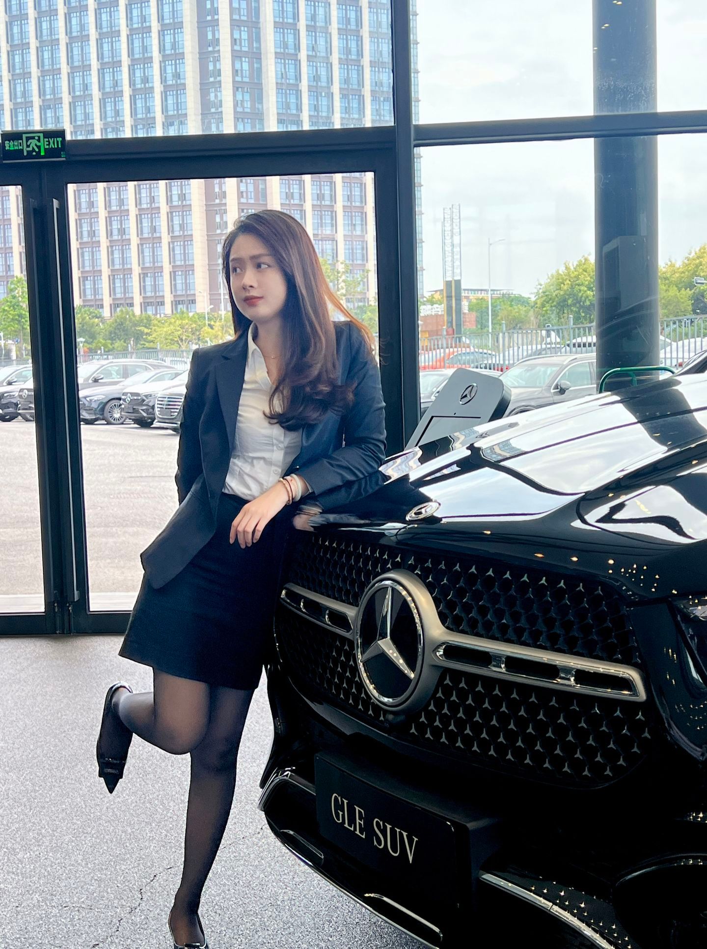 买奔驰当然看中车标了​​​