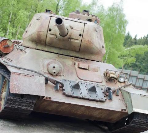 我军的重装合成旅到底有多恐怖？这么说吧，假设一下：第一，俄乌冲突中随便哪边有了我