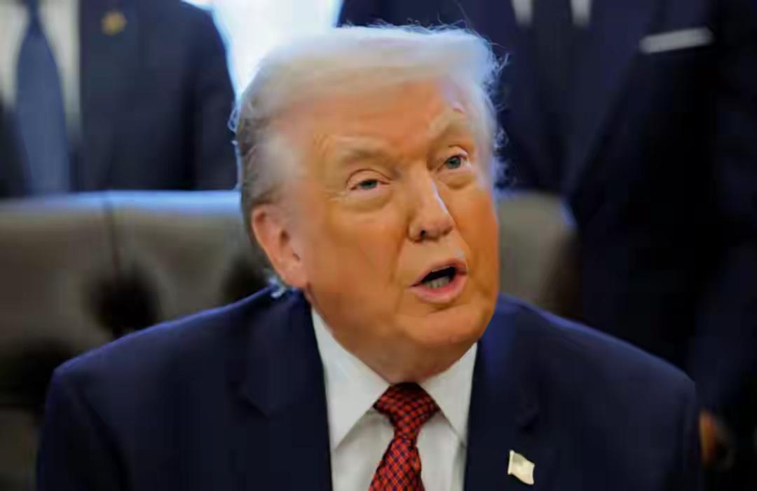 最终还是忍不住了！马克龙前脚刚走，美国就急着给中国打电话！​别以为美国这通