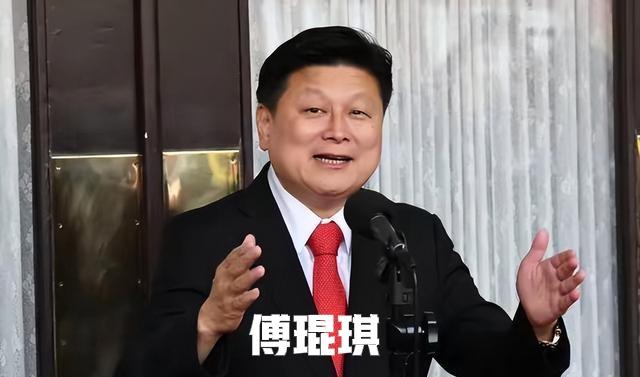 郑丽文这招绝了！看来郑丽文背后有高人“花莲王”傅崐萁立法院总召任期到明年1