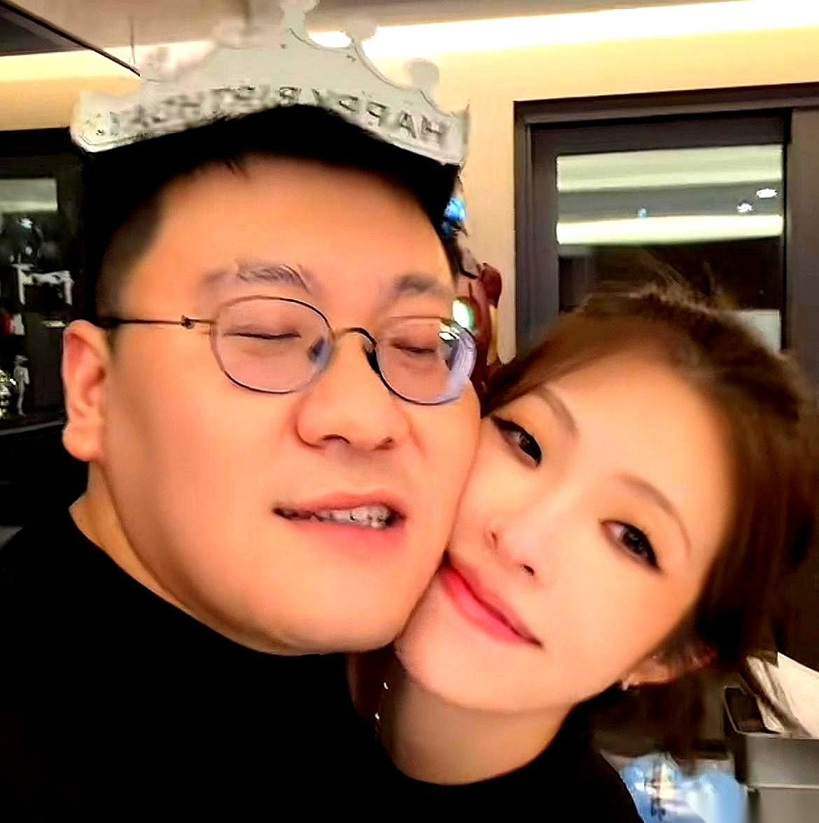 “我给他拉了一百多万的买卖，这人连根毛都没拔，一盒烟都没给我散！”深夜听见圈里