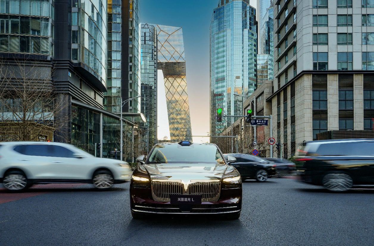 冲击56E市场又来一个选手，岚图追光L，这车10号上市，价格应该有惊喜。追光L的