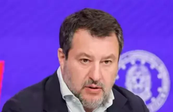 意大利副总理这次彻底激怒了法国总统马克龙！意大利副总理萨尔维尼拒绝向乌克兰派兵