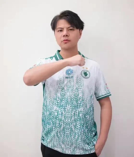 DOTA2:钞能力，xiaohai加入Falcons两届石油杯冠军中国xi