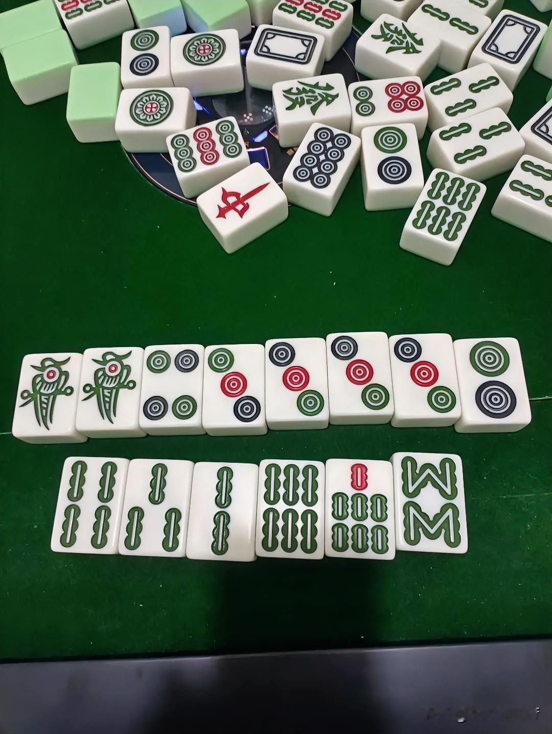 打麻将这事儿，想戒掉还真不容易。之前我也是个麻将迷，一有空就往牌桌上跑。后来身体