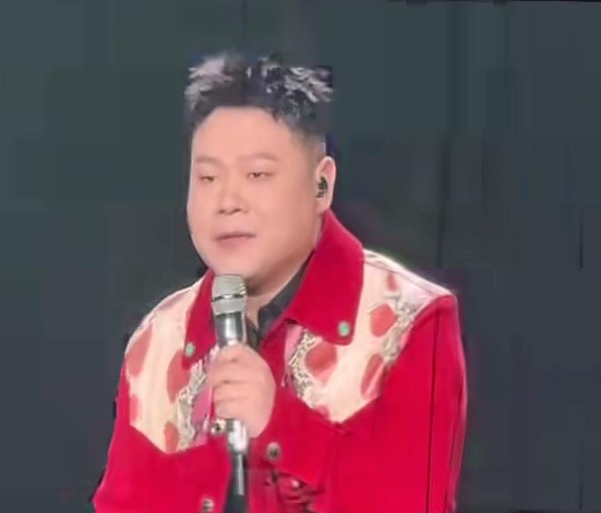 德云社王惠助阵岳云鹏演唱会，果然够重视。刚刚刷到视频，岳云鹏西安演唱会，德云社