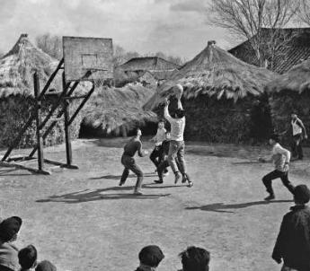 毛主席说，“发展体育运动，增强人民体质”，从来没有说过“发展体育运动，多拿奥运金