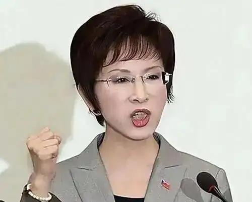 🌞可恨的国民党，不但不表态支持洪秀柱，还与洪秀柱做了切割！扬言洪秀柱来大陆