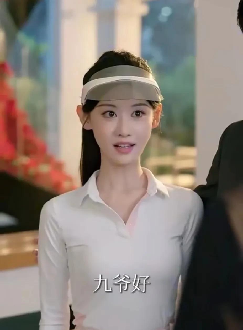 起猛了！以为景甜也进短剧赛道了！再看看，像舒畅更多一些，再仔细看，说起话来的