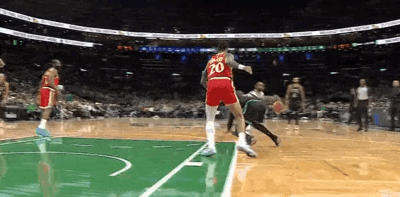 我没懂…这个手刀……是本能反应么