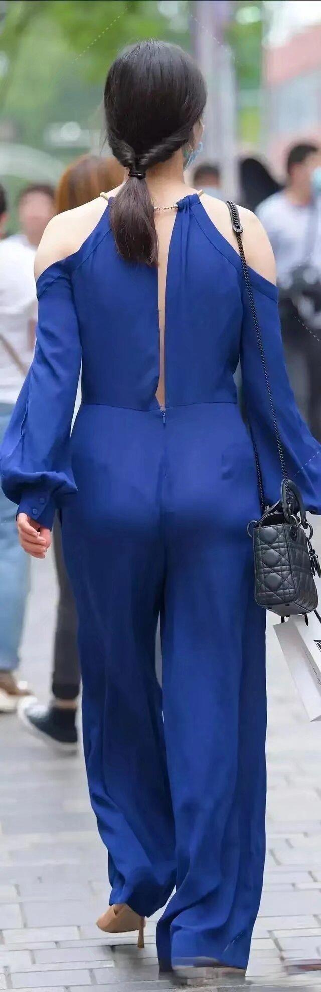 每一个能轻松赚到钱的人，都是洞悉人性的高人。