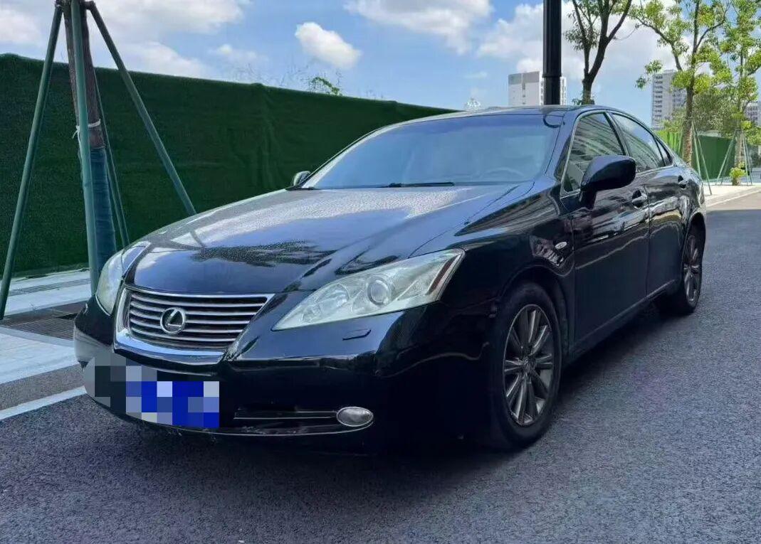 2万多块买一辆雷克萨斯ES350，有你想不到的惊喜。今天我们来看一辆2007年