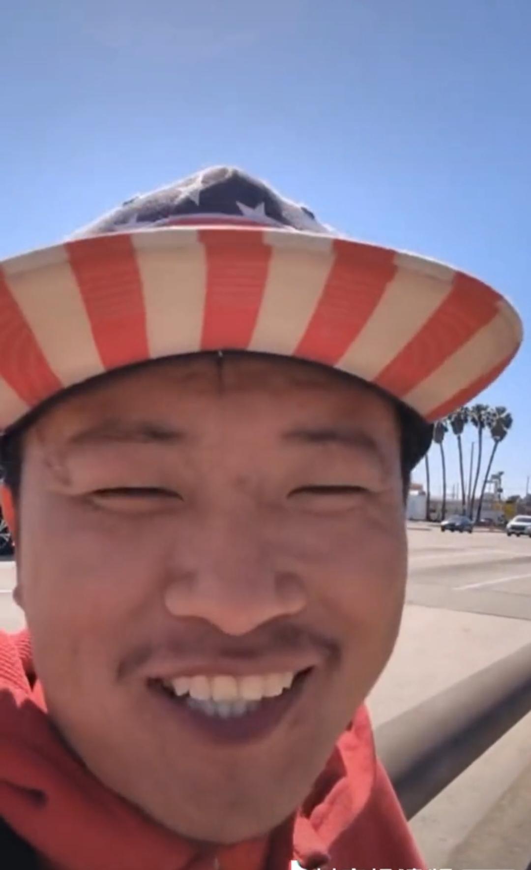 甜甜圈王伟恒到美国已经3年多了，最近关于他最有意思的一件事是他被捉进去，却被人交