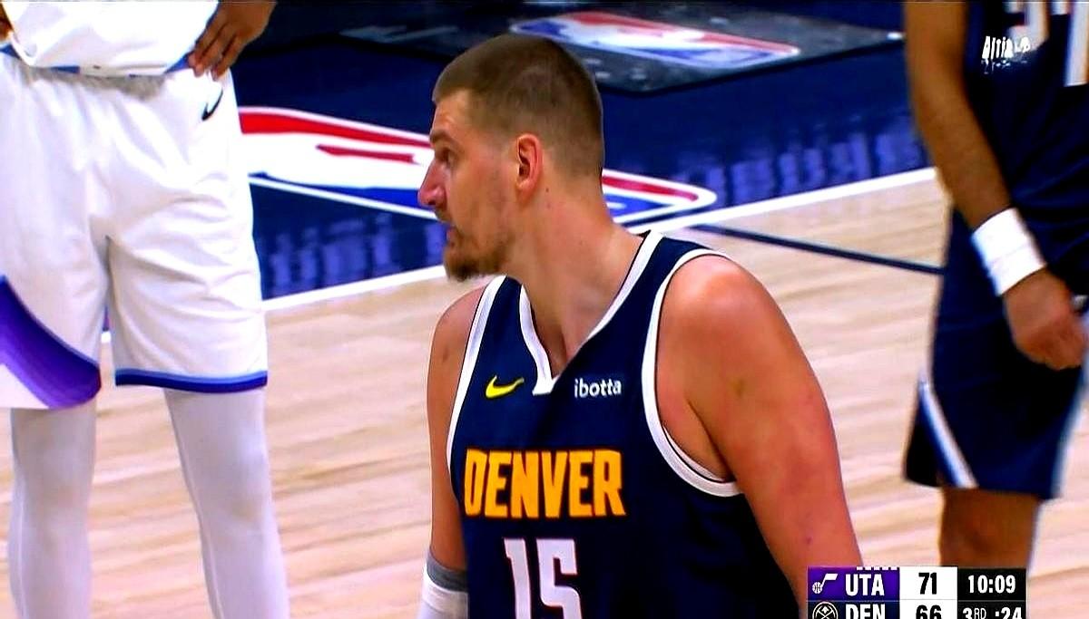 看约基奇打球，心脏得好。掘金打爵士这场，简直是他的个人秀。全场16次出手就进