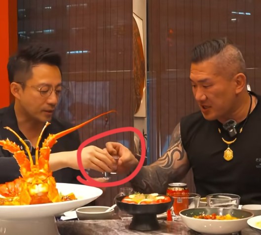 我有种预感，汪小菲的麻六记要大红特红了，不是因为张兰直播，也不是因为马筱梅直