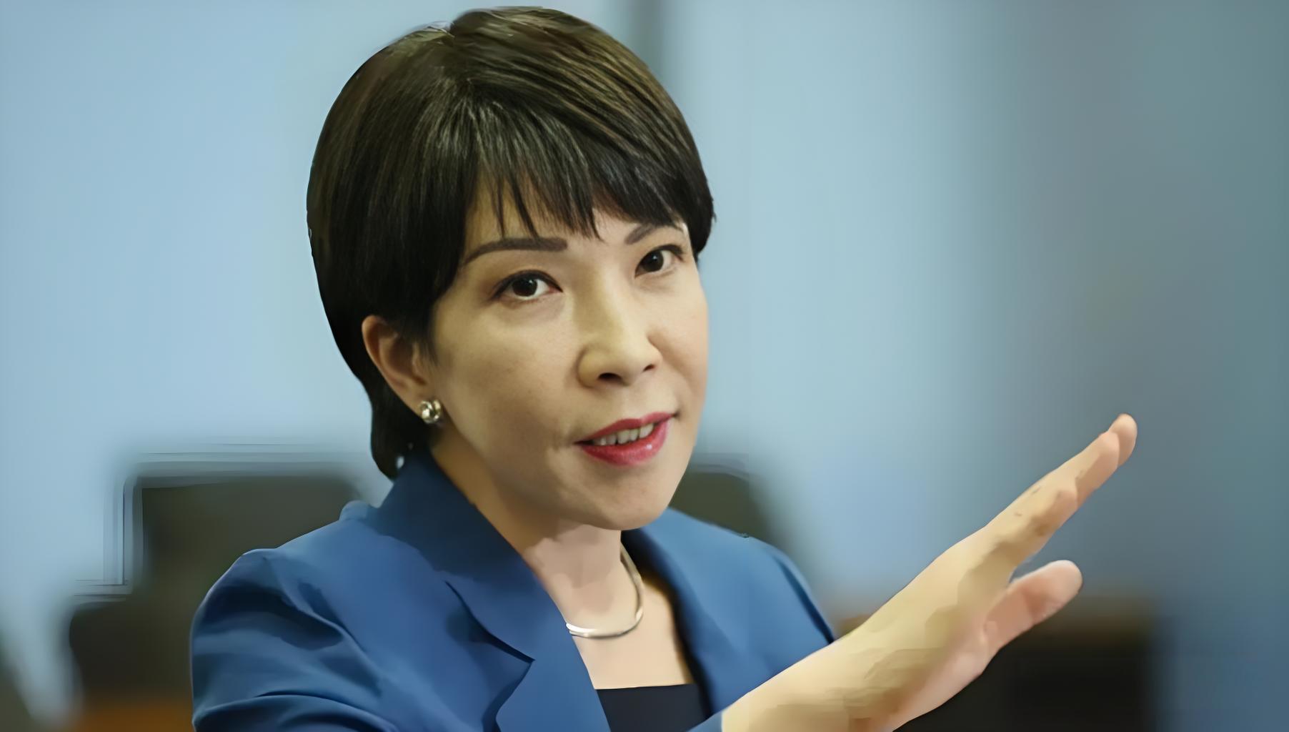 日本政坛最近出了件挺有意思的事。高市早苗上台后，在涉华问题上没少放狠话，把中日关系搞得一路走低。结果