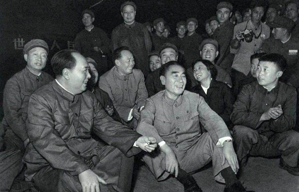1967年8月29日，毛主席说：周总理要多睡觉，不要开长会，不要多说话。时间是