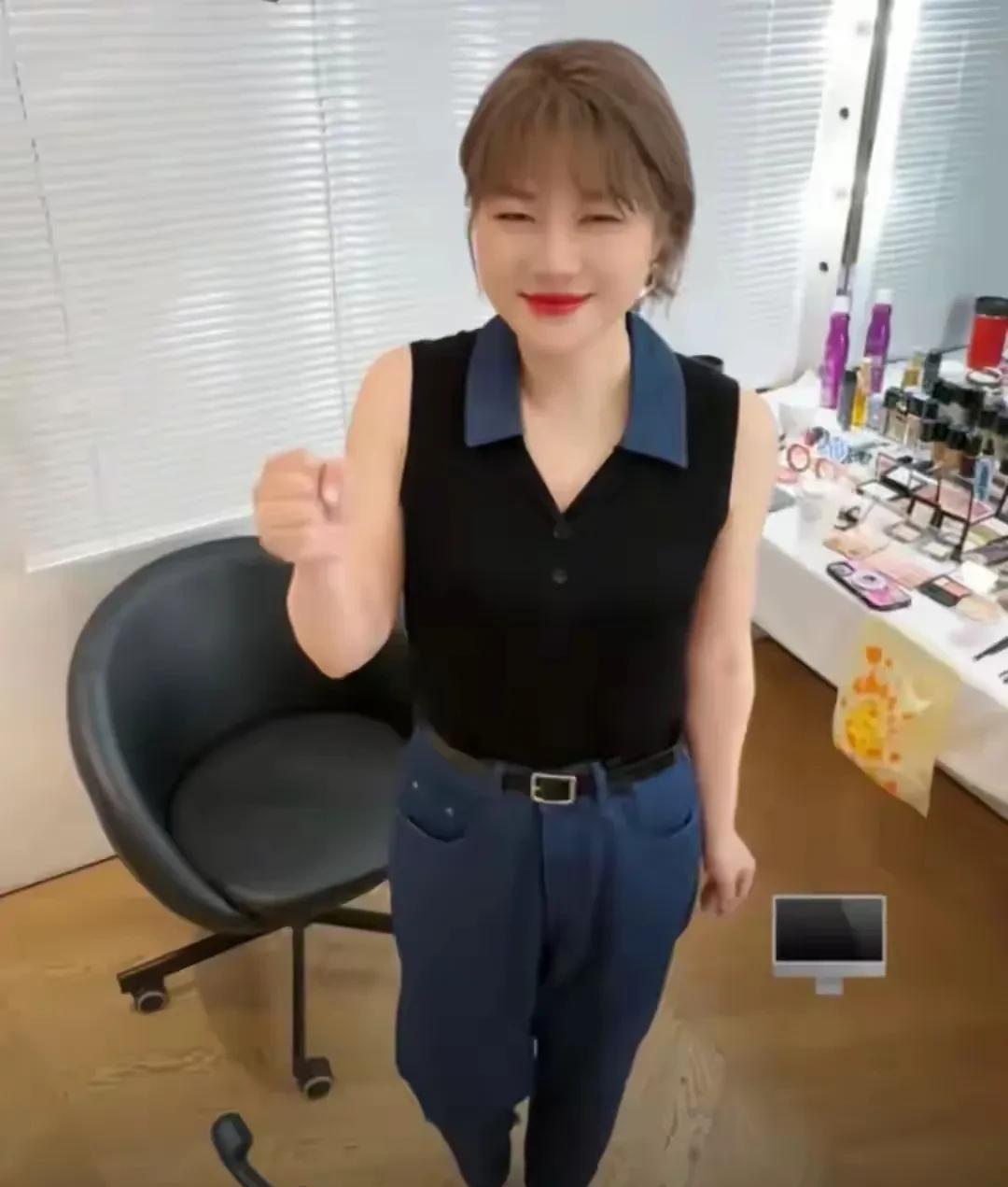 为什么大家越来越反感杨天真？因为她真的就是大家身边那种有事没事就爱秀优越感的那