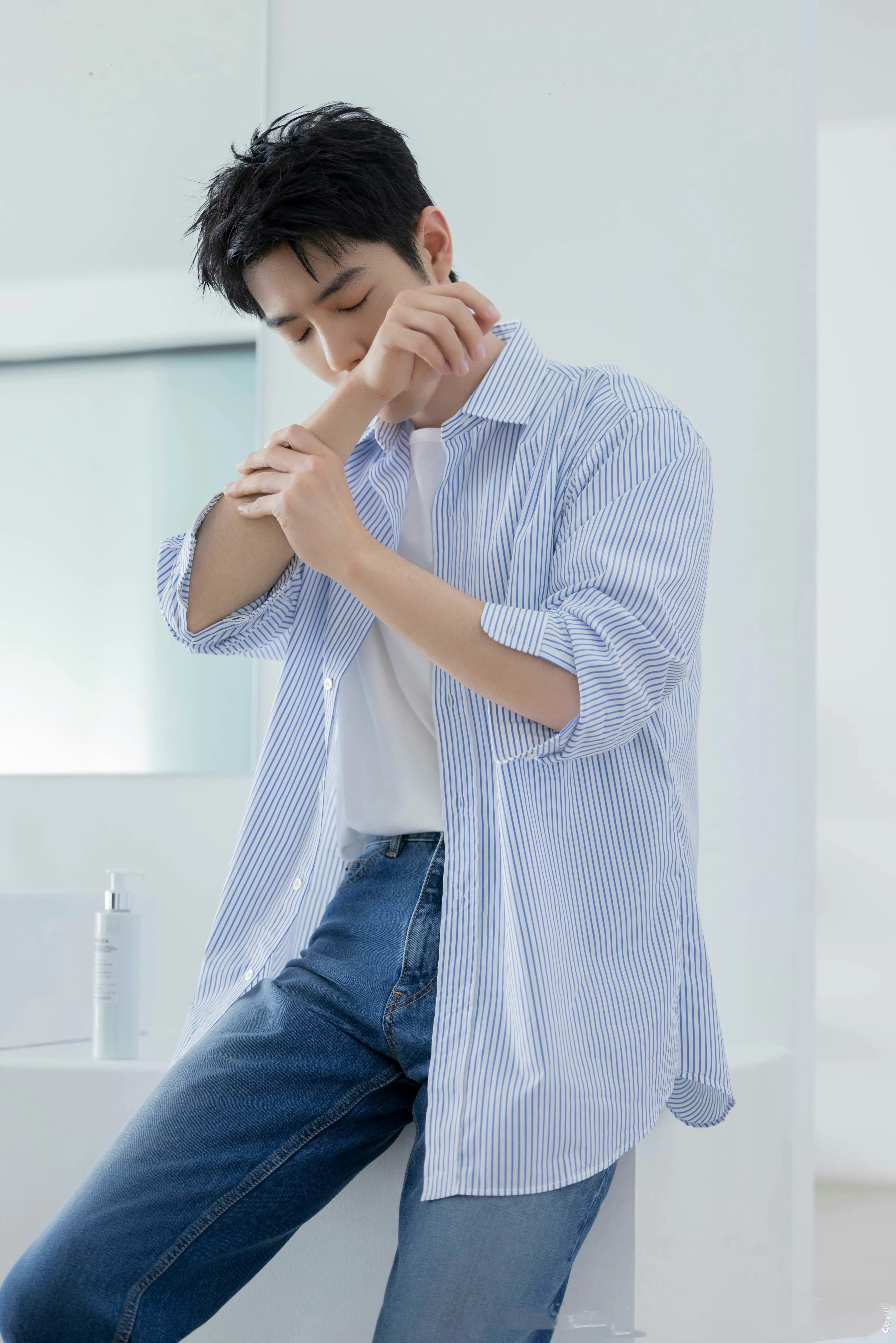 肖战清新帅气的蓝朋友上线！​​​