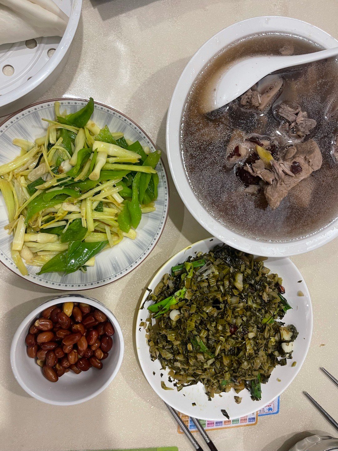 今天炒了新菜，清炒高波。你们晚餐都吃什么呢？晚餐吃什么武汉