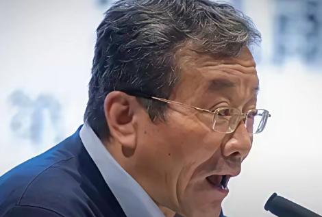 社会最大的腐败并非今日这个贪官贪了一亿，明日那个贪官贪了两亿。毕竟，此类贪污对社