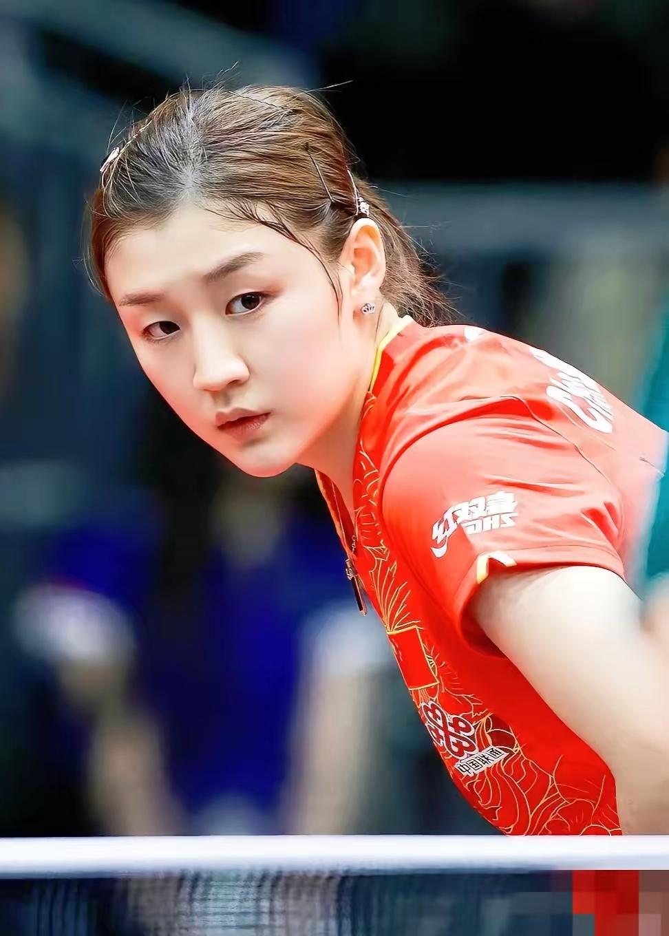 这下好了，全网观众都知道了，在女单1/8的决赛上，陈梦居然又一次零封对手。