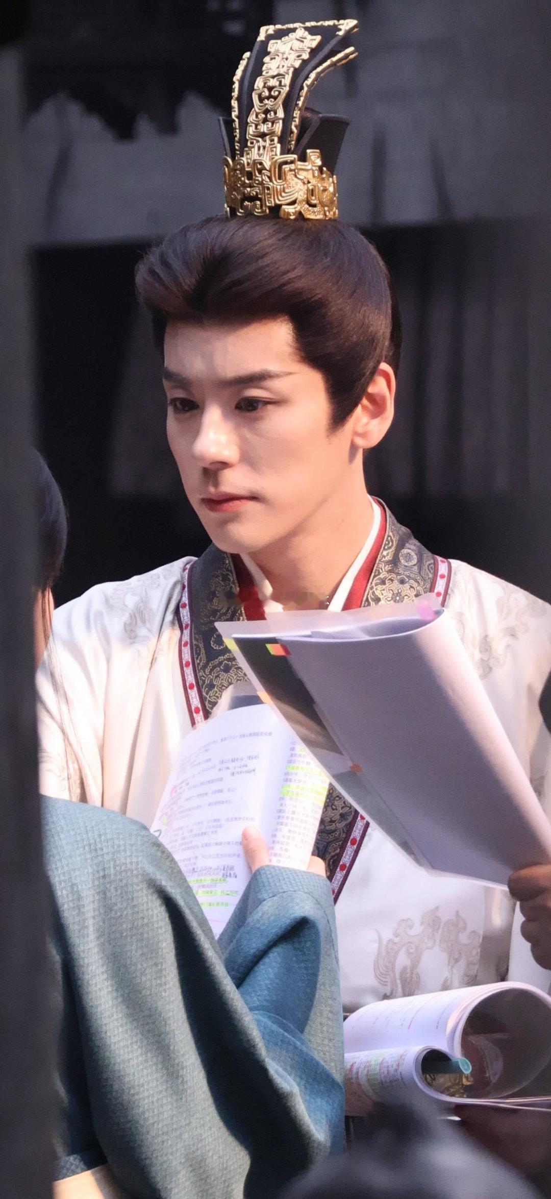 魏哲鸣刚刚拍戏最新视频魏哲鸣魏哲鸣