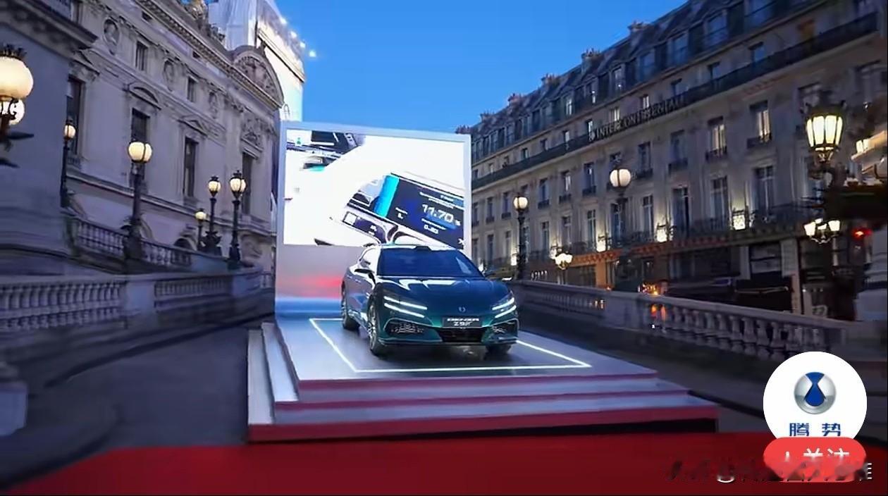 还真是三十年河东三十年河西。十年前，大家还以能开上宝马、奔驰、奥迪为荣。谁要是开