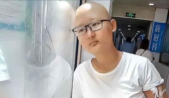 太让人心酸！河北一患癌女孩花光家里200多万，家人卖房卖车借遍亲戚，面对无底