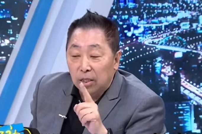 昨天晚上赵少康在他主持的节目上，直接了当的问唐湘龙川普到底会不会给赖清德打电话，