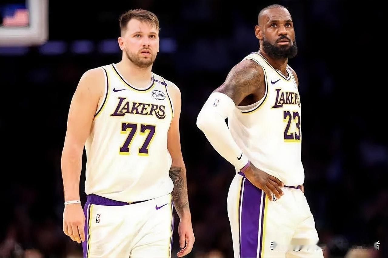 谁是湖人现有的球队老大，今日数据不会说谎！！詹姆斯：上场34分钟，投篮18中8