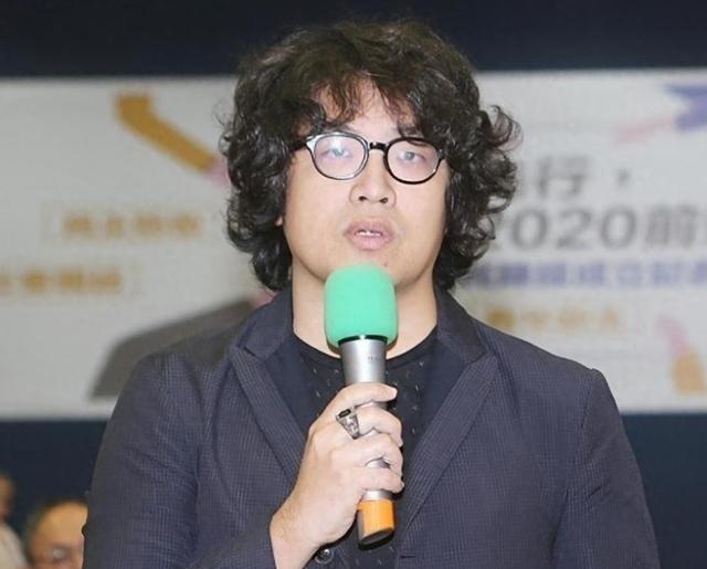 万万没想到！“台独”顽固分子沈伯洋这就怂了？前阵子还在国外嚣张叫板，如今直接没了