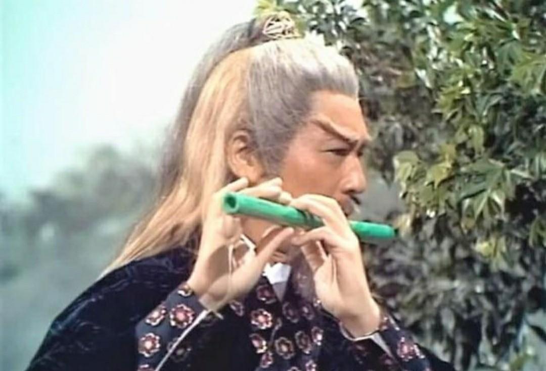 黄药师既没有固定工作，又没有收入，他拿什么来养活徒弟？黄药师是谁？桃花岛岛主