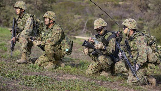 日本要直接参战了？宣布派自卫队加入基辅战场，北约一看人数当场气炸。2026年5月