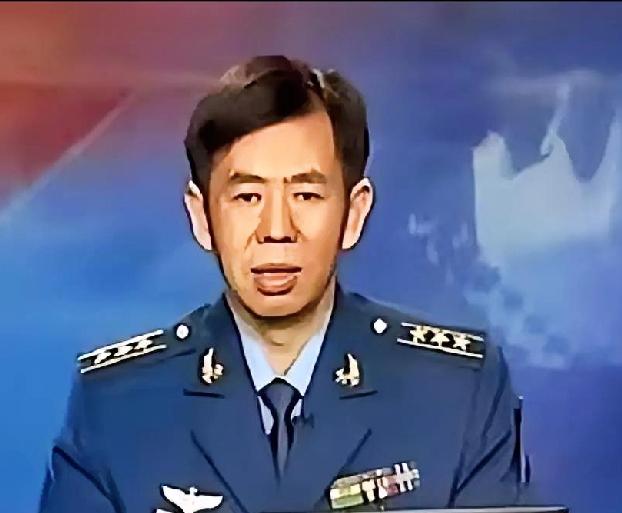 国防大学的戴旭大校最近提出了一个让人警醒的看法：咱们可不能总抱着和平的幻想不放！