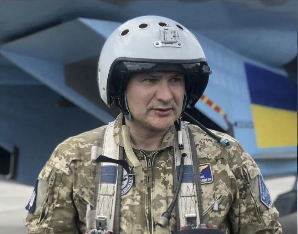 乌克兰空军第39战术航空旅旅长亚历山大·多夫加奇上校昨天在执行战斗任务时阵亡，这