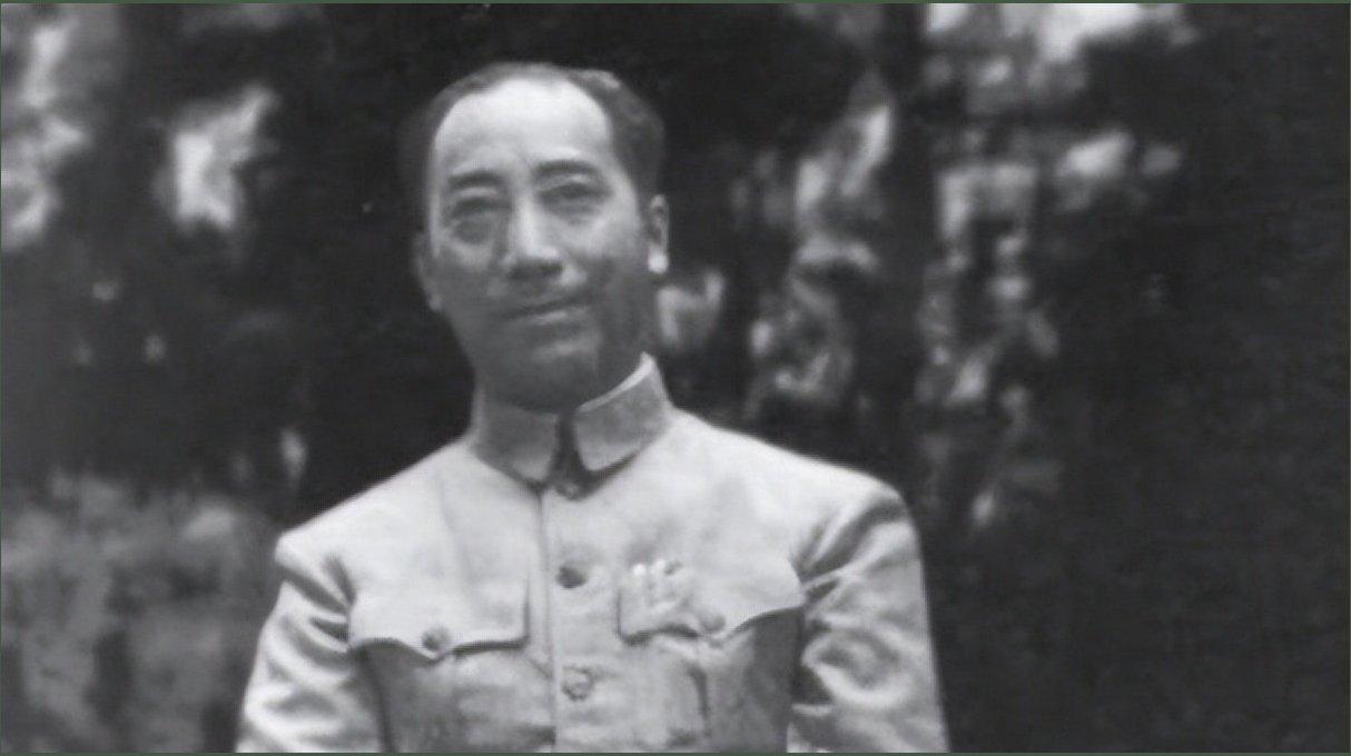 1940年，军统女特工杨月亭，贪污40元，当时已怀孕8个月，被戴笠下令枪决。哪怕