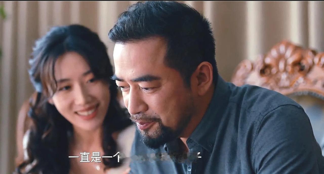 《我叫赵甲第2》樊龙泉是一个完美的大佬。他对发妻感情专一，顾家庭爱妻儿，在老婆眼