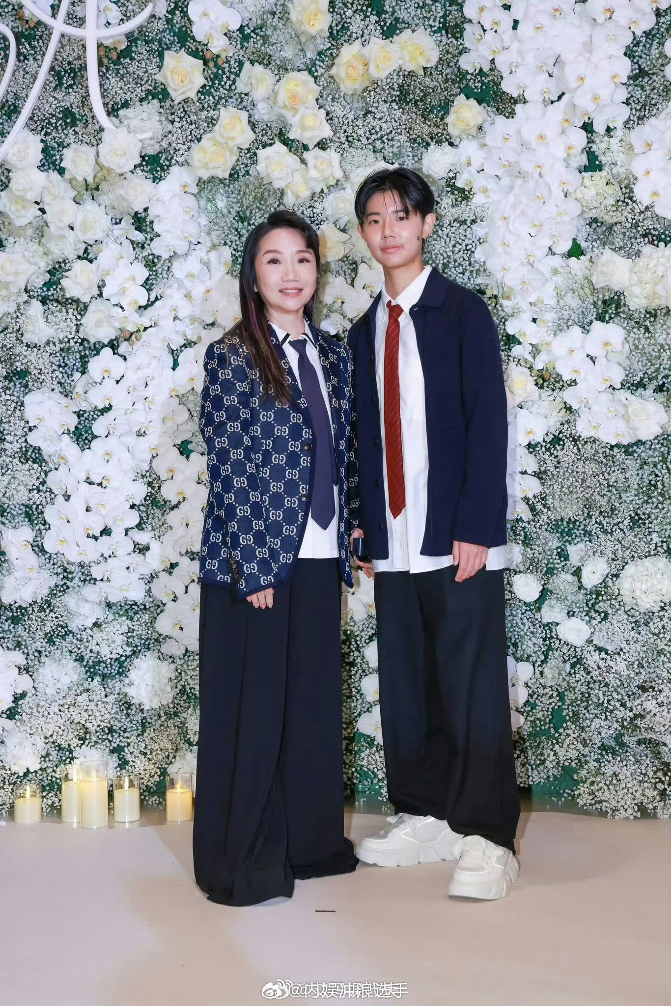 陶晶莹带儿子参加邱泽许玮甯婚礼陶晶莹带儿子出席邱泽许玮甯婚礼陶晶莹母子出席婚礼