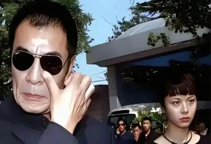 情义不是名词，是动词。2005年，傅彪走了。追悼会上，很多人哭得撕心裂肺。