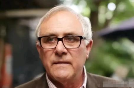 澳大利亚老牌外交官汉姆：中国不怕美国，早就准备好与美国打仗了，其军事实力世界第一