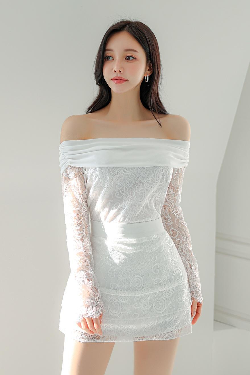 黑色蕾丝裙刚上身，闺蜜突然按住我肩膀：“等等！你穿的是‘战袍’还是‘约会装’？