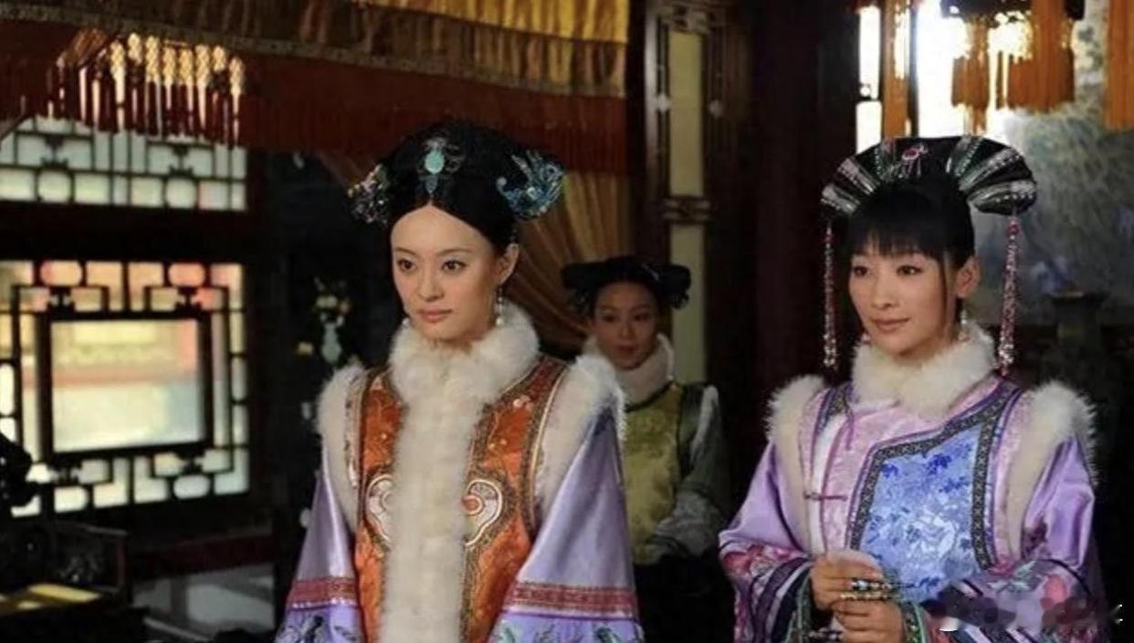 后宫争宠的戏码里，安陵容的“励志”人设最让人心头发酸。她靠一副嗓子飞上枝头，毒