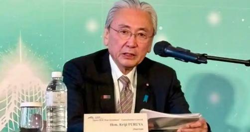 真是给脸不要脸！3月30日上午，咱们外交部直接甩出一份重磅制裁名单。这回被死死钉