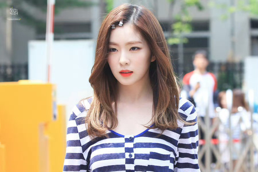 Irene裴珠泫小夹子上班记​​​